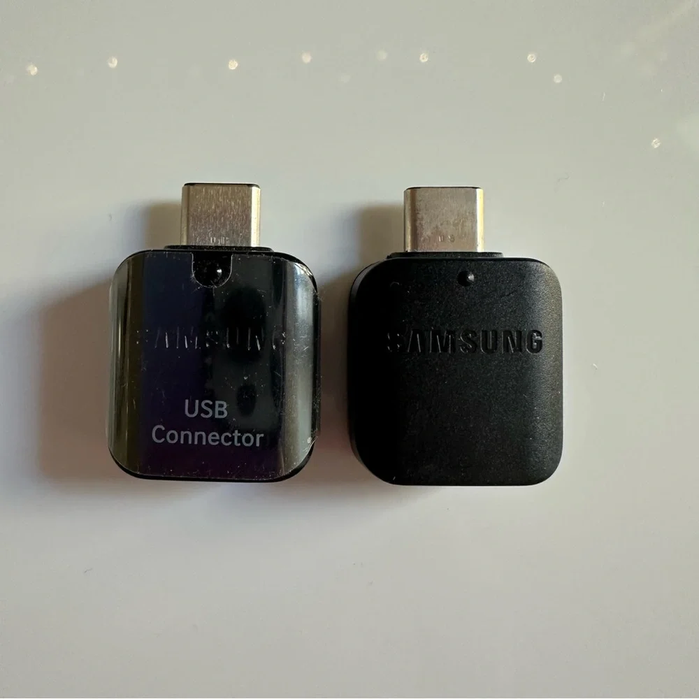 Samsung Black USB-C connector (2)